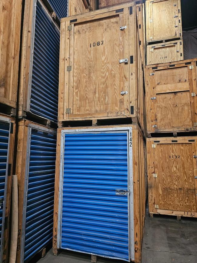 Moving-and-storage-containers-for