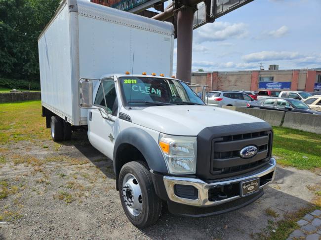 Nice-clean-2011-Ford-F450-14FT-dry