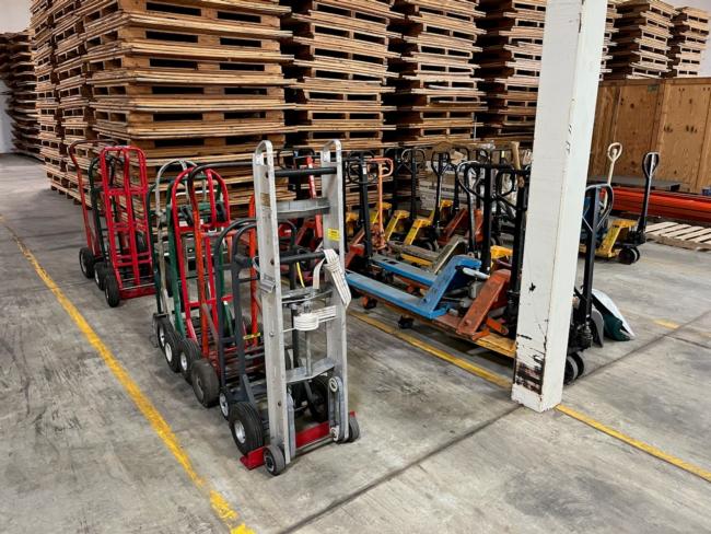 2-wheelers-and-pallet-jacks

