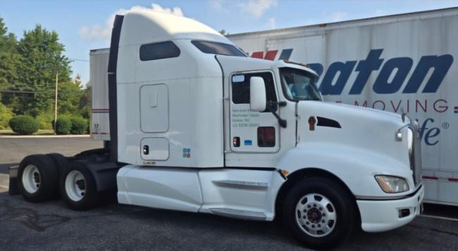 2014-Kenworth.-
911K-miles-with-an