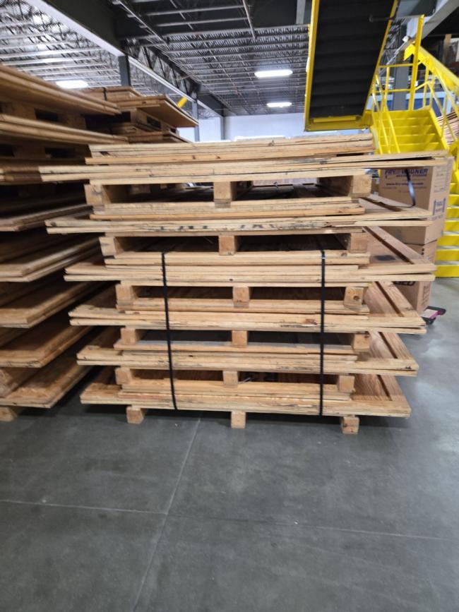 Clean-Dry-Pallet-Boxes.-
7.5x5x7.5,