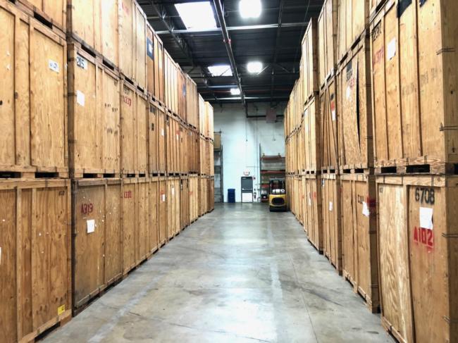 Used-storage-crates-for-sale.-Sizes