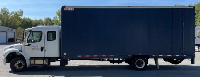 2016-Freightliner-model-M2106.-Has